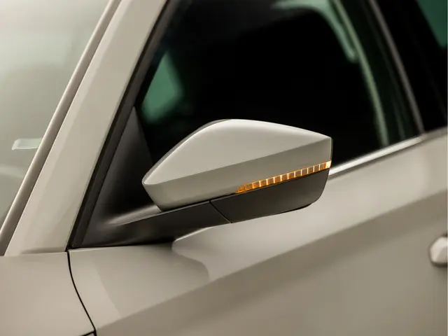 Škoda Kamiq 1.0 TSI Sport 2020 Benzine 27