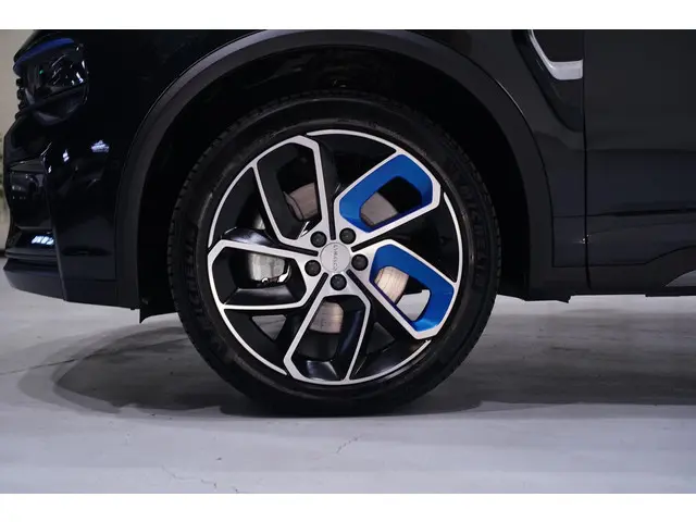 Lynk & Co 01 1.5 2023 Hybride Benzine 9