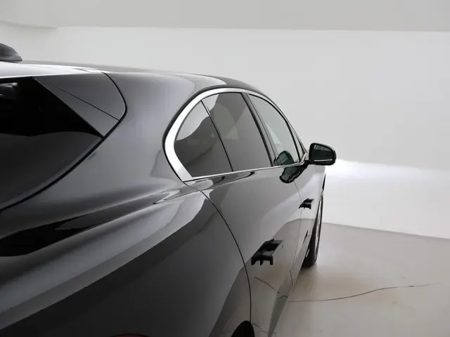 Jaguar I-PACE EV400 SE *INCL BTW* 2018 Elektrisch 53