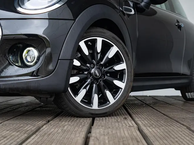 MINI 3-Deurs Cooper 2021 Benzine 15