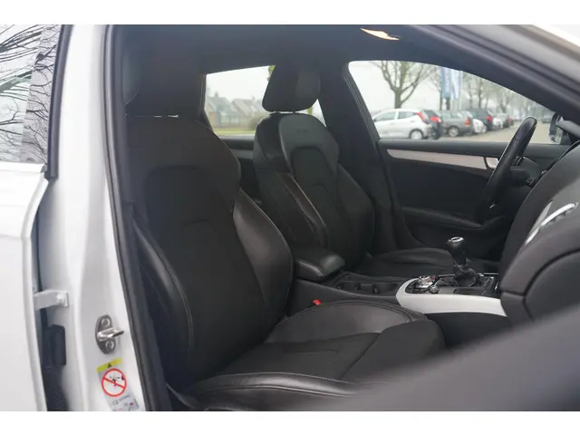 Audi A4 Avant 1.8 TFSI S-line 2013 Benzine 26