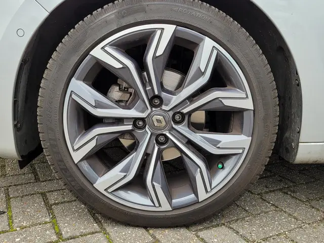 Renault Clio 1.0 TCe Intens 2020 Benzine 27
