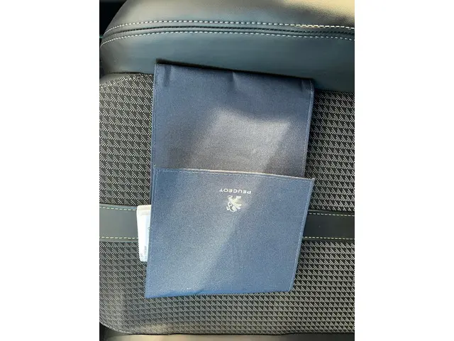 Peugeot 2008 1.2 PureTech GT-Line 2020 Benzine 25