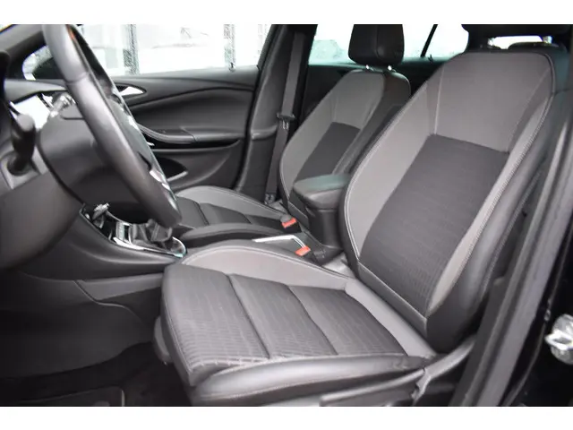 Opel Astra Sports Tourer 1.2 Elegance 2020 Benzine 18