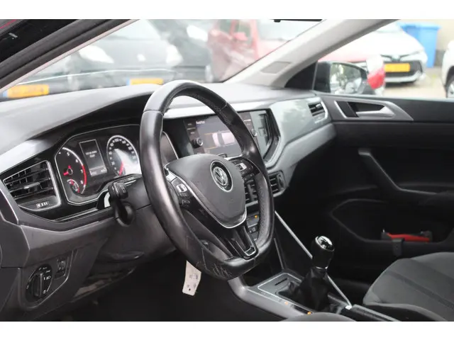 Volkswagen Polo 1.0 TSI Highline 2019 Benzine 4