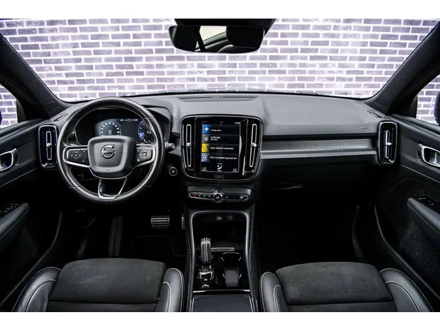 Volvo XC40 1.5 T2 R-Design 2021 Benzine 5