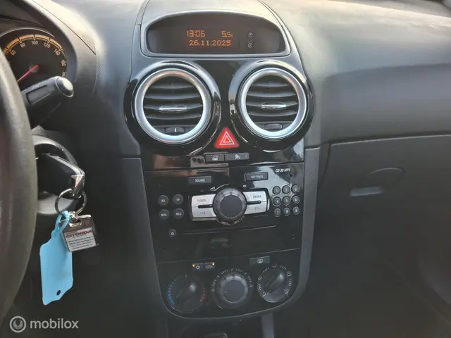 Opel Corsa 1.2 EcoFlex Cosmo 2014 Benzine 14