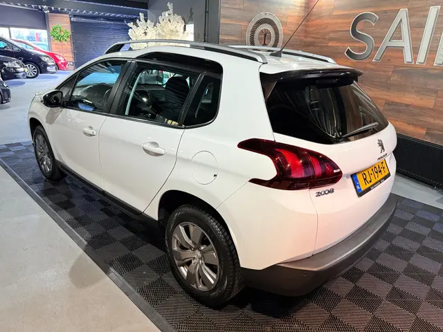 Peugeot 2008 |1.2 PureTech Blue Lion | Pano | 2017 Benzine 16