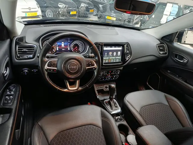 Jeep Compass 1.3T Limited 2020 Benzine 6