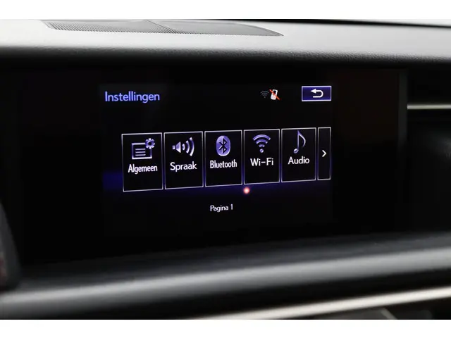 Lexus RC 300h F Sport Line 2016 Hybride Benzine 46