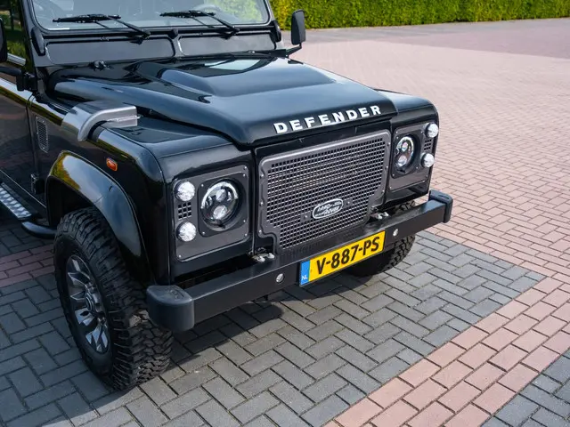 Land Rover Defender 2.2 D Soft Top 90" E 2014 Diesel 29
