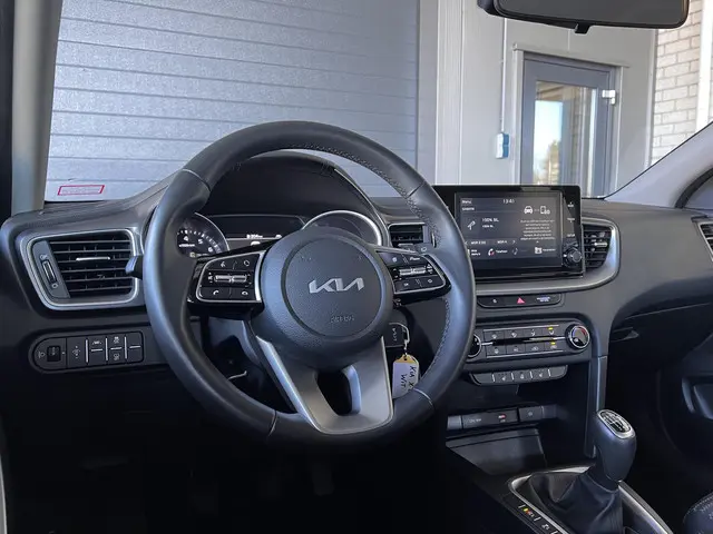 Kia XCeed 1.5 T-GDI DynamicLine 2022 Benzine 22