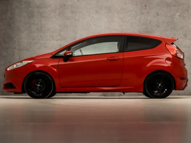 Ford Fiesta 1.6 ST1 2015 Benzine 2
