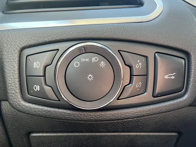 Ford Galaxy 1.5 Ecoboost Titanium 2016 Benzine 28