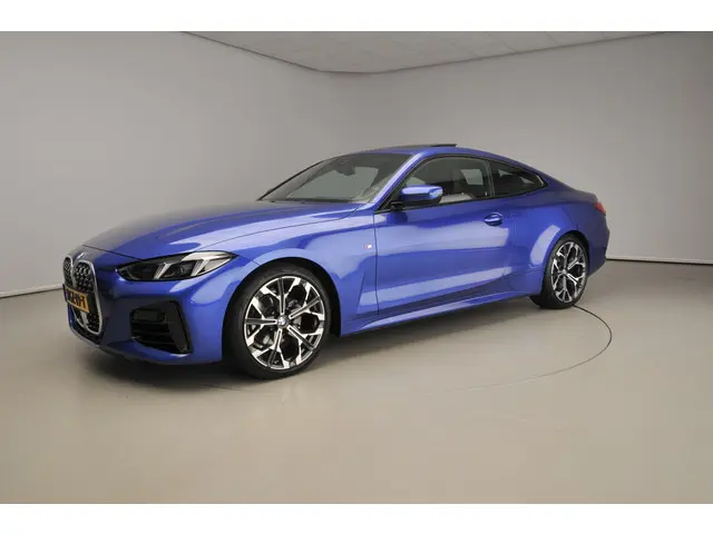 BMW 4 Serie Coupé 420i 2025 Benzine 44
