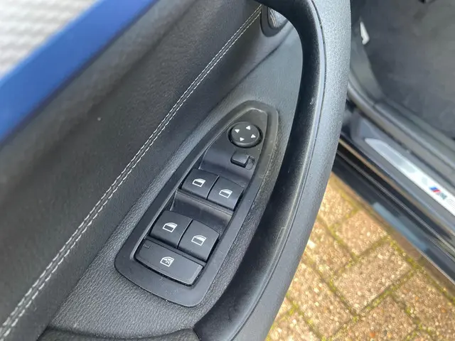 BMW X1 xDrive25e eDrive Edition 2021 Hybride Benzine 17