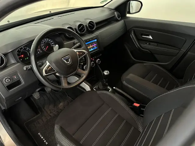 Dacia Duster 1.0 TCe 100 Prestige 2020 Benzine 22