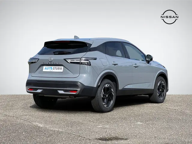 Nissan QASHQAI 1.3 MHEV N-Connecta 2025 Benzine 4