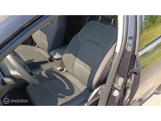 Ford Focus Wagon 1.0 EcoBoost 125pk Titanium 2023 Benzine 5