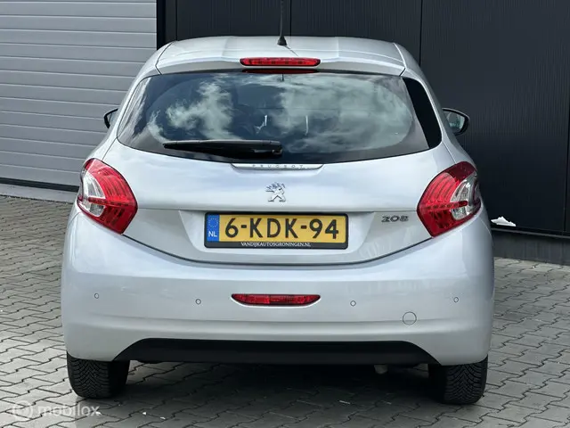 Peugeot 208 1.2 VTi Active | CRUISE | CLIMA | NAVI | 2013 Benzine 4