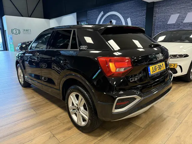 Audi Q2 35 TFSI Prestige 2022 Benzine 3