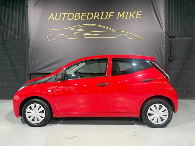 Toyota Aygo 1.0 VVT-i x-now 2017 Benzine 3