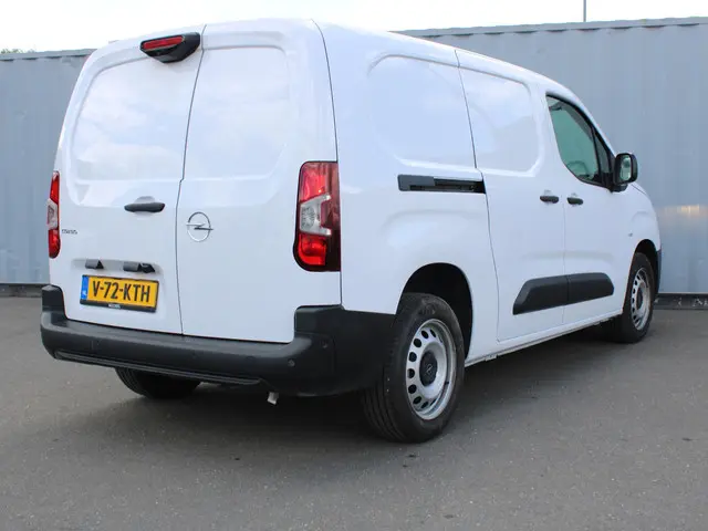 Opel Combo 1.5D 100 L2H1 2024 Diesel 7