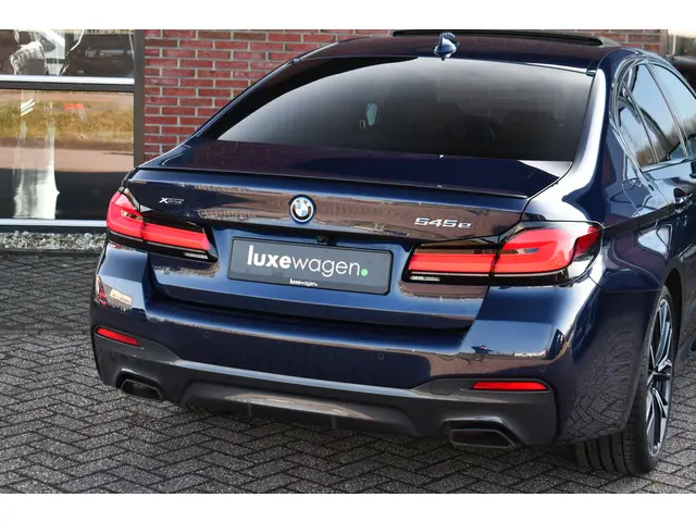 BMW 5 Serie 545e xDrive M-Sport 2021 Hybride Benzine 54