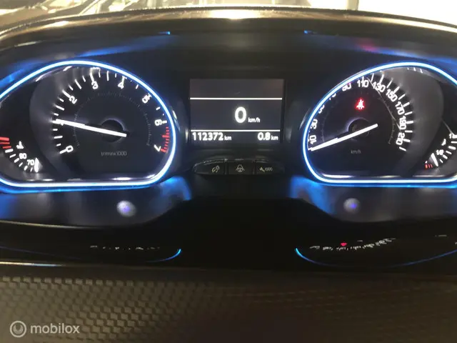 Peugeot 2008 1.2 PureTech Allure 2016 Benzine 10