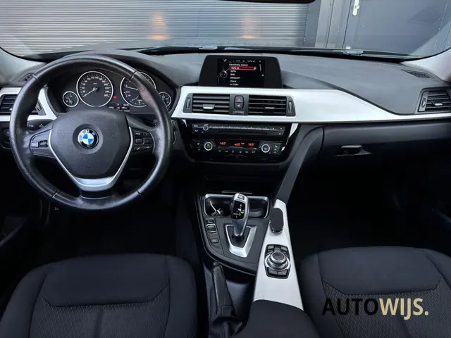 BMW 3 Serie 316i|Trekhaak|LM-VELG|AUT|NAVI|PDC 2014 Benzine 2