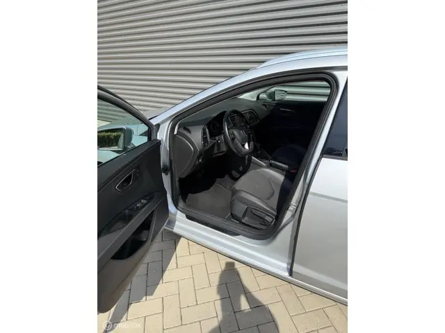 SEAT Leon Sportstourer ST 1.4 EcoTSI FR 2016 Benzine 9
