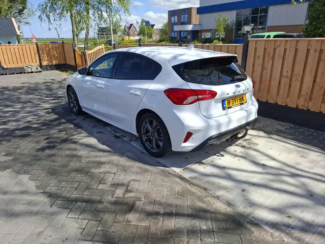 Ford Focus 1.0 EcoBoost Titanium Business 2019 Benzine 10