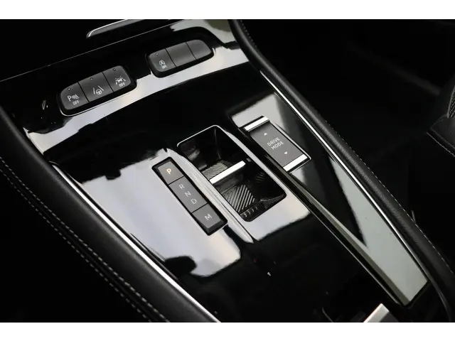 Opel Grandland 1.2 Turbo Level 3 2024 Benzine 24