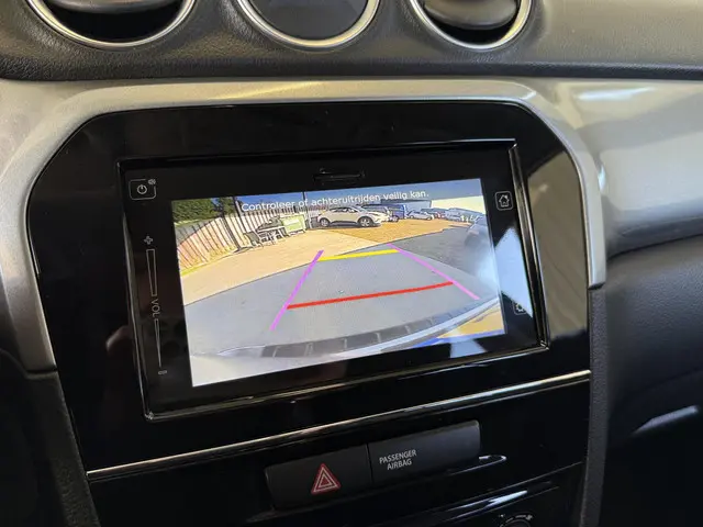 Suzuki Vitara 1.6 Exclusive 2015 Benzine 18