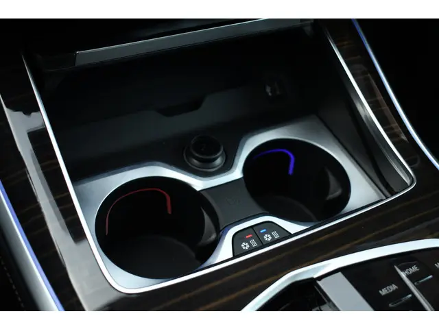 BMW X5 xDrive50e M-Sport 2023 Hybride Benzine 65