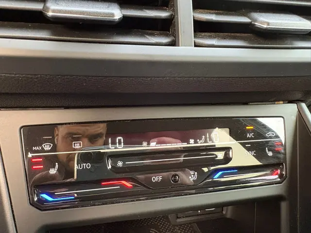 Volkswagen Taigo 1.0 TSI R-Line Business 2022 Benzine 15