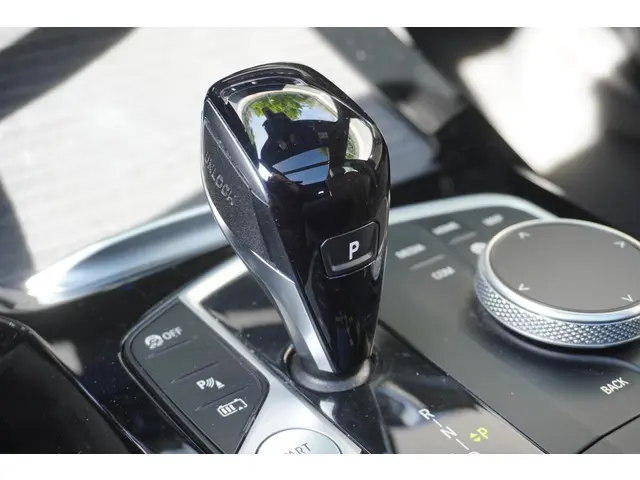BMW X3 xDrive30e 2022 Hybride Benzine 12