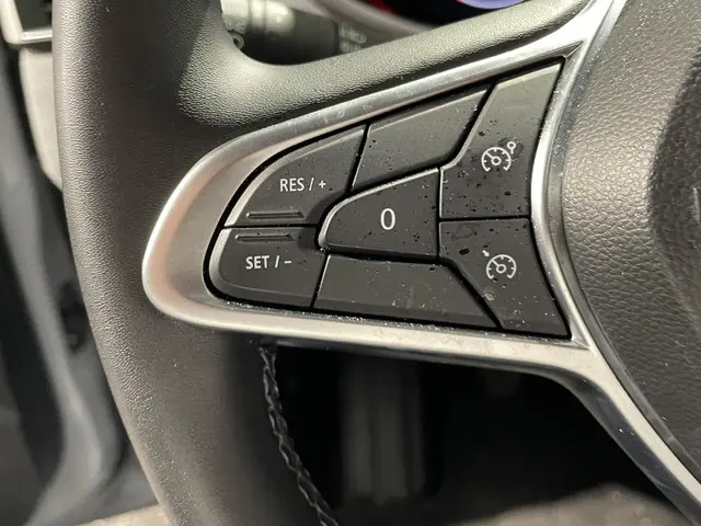 Renault Clio 1.0 TCe 90 GPF techno 2023 Benzine 19