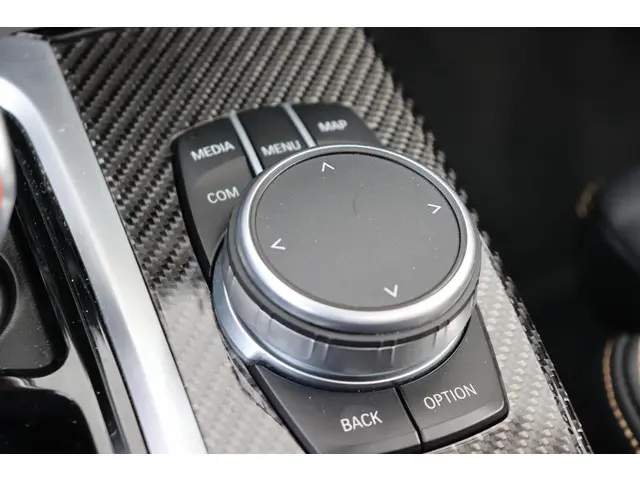 BMW X4 M Competition High Executive 2020 Benzine 35