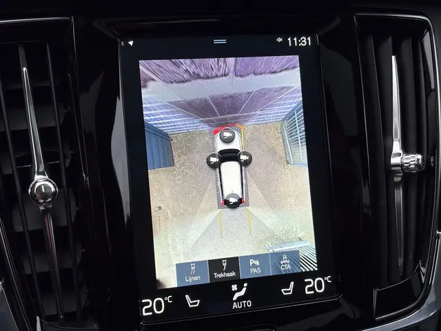 Volvo V90 Cross Country 2.0 B5 AWD Pro 2021 Benzine 20