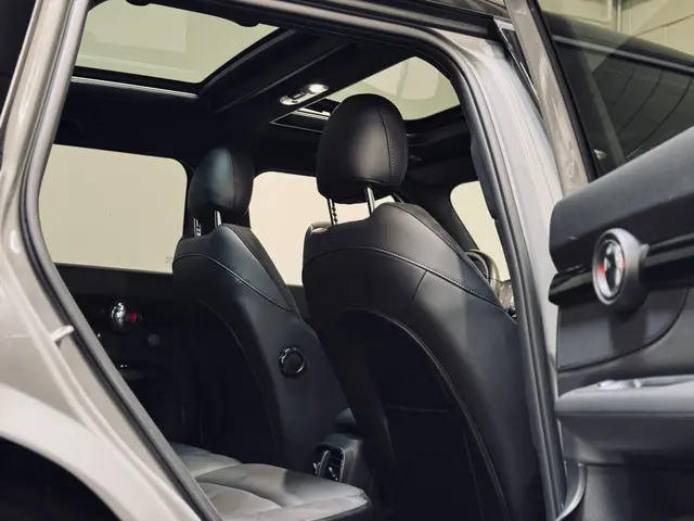 MINI Clubman Mini 1.5 Cooper Richmond Park 2021 Benzine 28