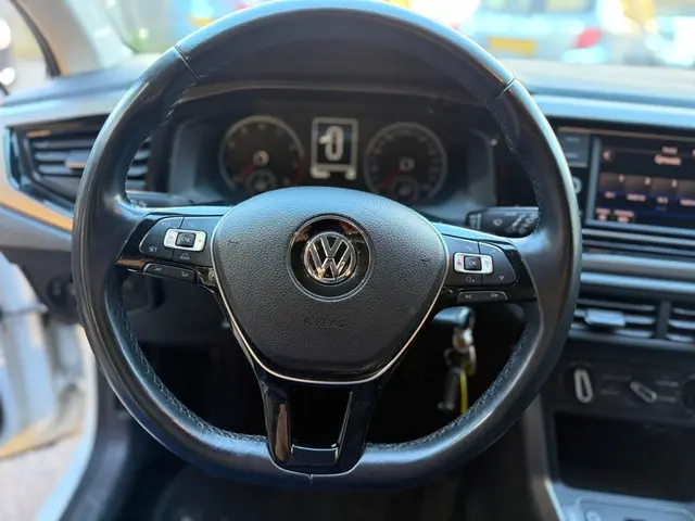 Volkswagen Polo 1.0 MPI Comfortline 2017 Benzine 7