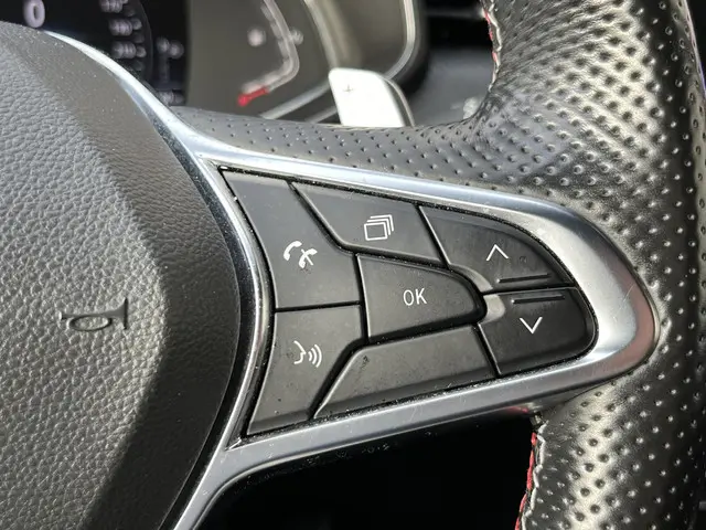 Renault Clio 1.3 TCe R.S. Line 2020 Benzine 27