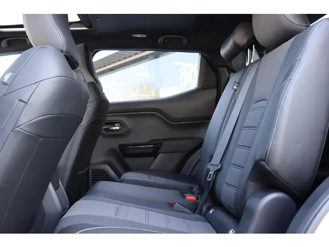 Toyota Urban Cruiser Executive 61 kWh, 2026 Elektrisch 27