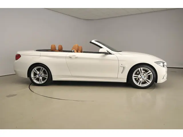 BMW 4 Serie Cabrio 430i 2019 Benzine 4