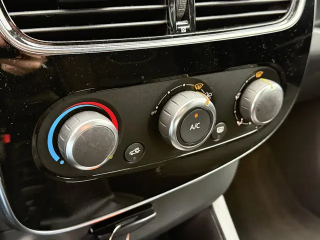 Renault Clio 0.9 TCe Limited 2017 Benzine 13