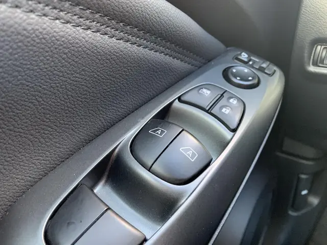 Nissan Juke 1.0 DIG-T Business Design 2025 Benzine 18