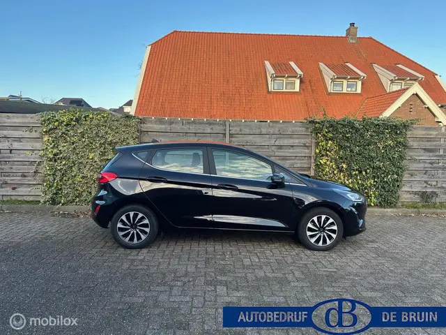 Ford Fiesta 1.0 EcoBoost Hybrid Titanium 2022 Benzine 3