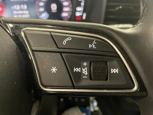 Audi A1 Sportback 1.0 TFSI 95pk AUT NAV 2023 Benzine 17