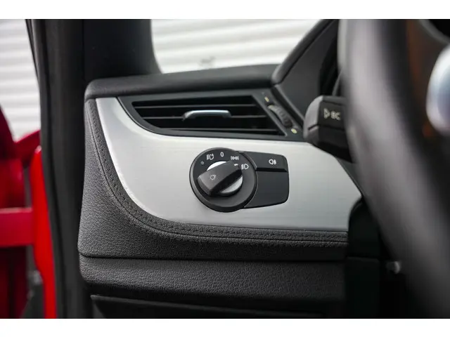 BMW Z4 Roadster sDrive20i 2012 Benzine 20